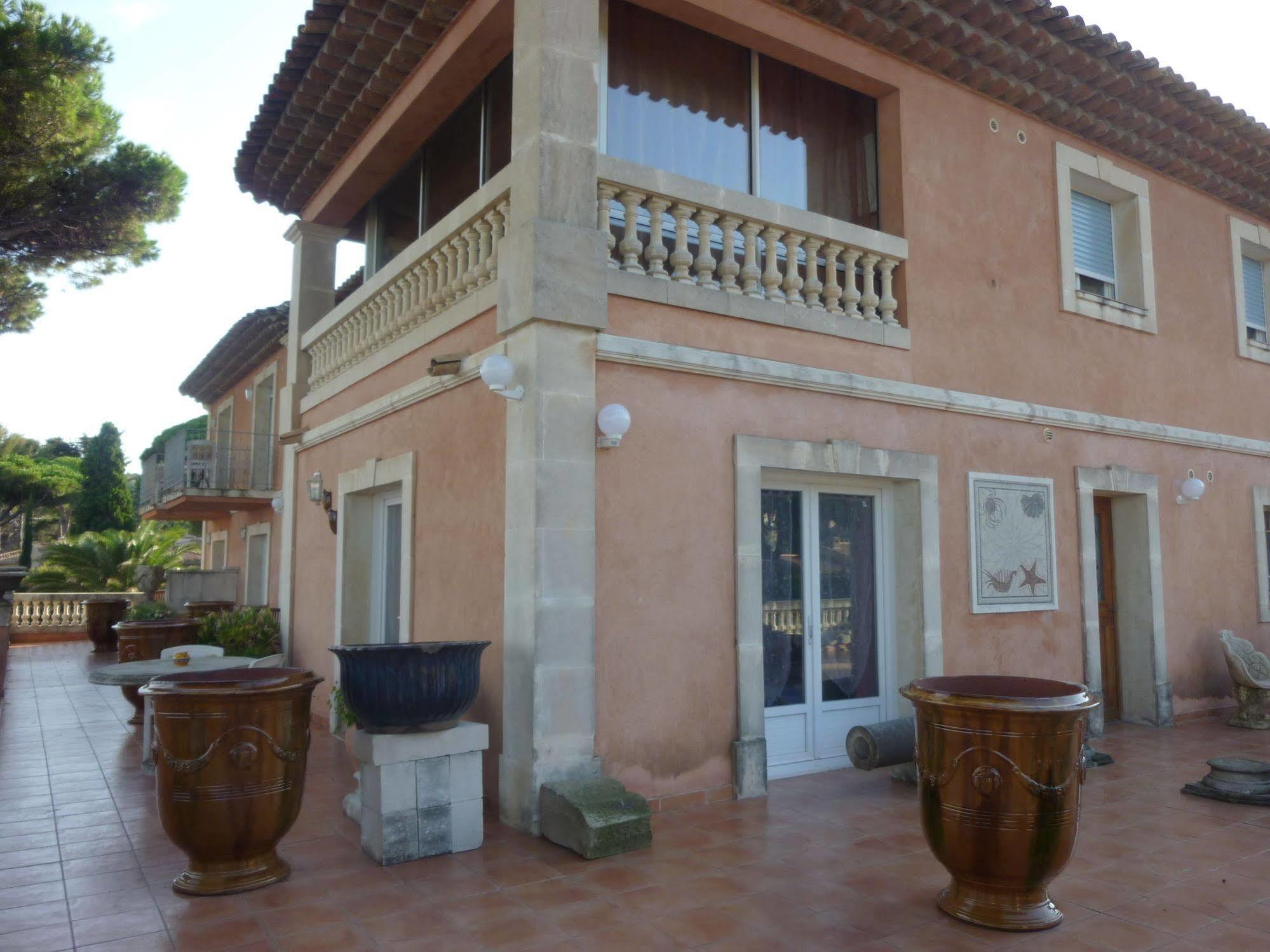 Hotel Martinengo Sainte-Maxime Dış mekan fotoğraf