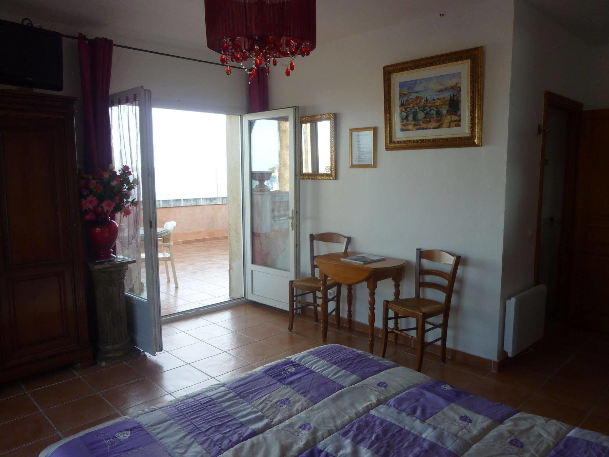 Hotel Martinengo Sainte-Maxime Dış mekan fotoğraf