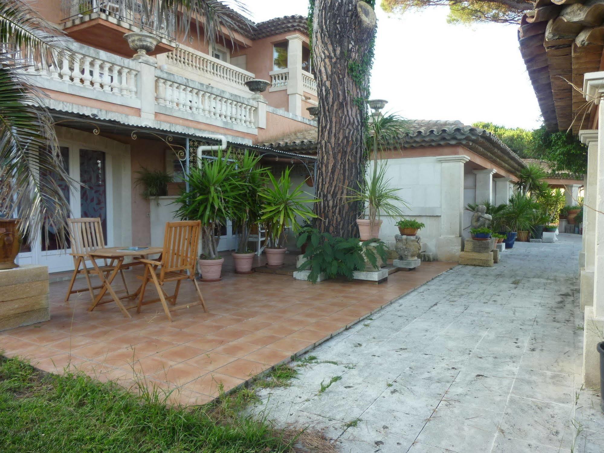 Hotel Martinengo Sainte-Maxime Dış mekan fotoğraf